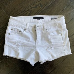 Eunina White Shorts- mid rise